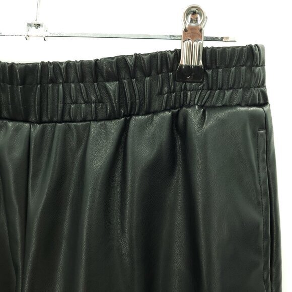 Fabletics Faux Vegan Leather Stretch Waistband Active Shorts Pockets M Black - Picture 6 of 16